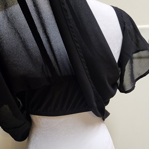 Windsor Black Flowy Bogo Crop Top Size Small - Picture 10 of 11